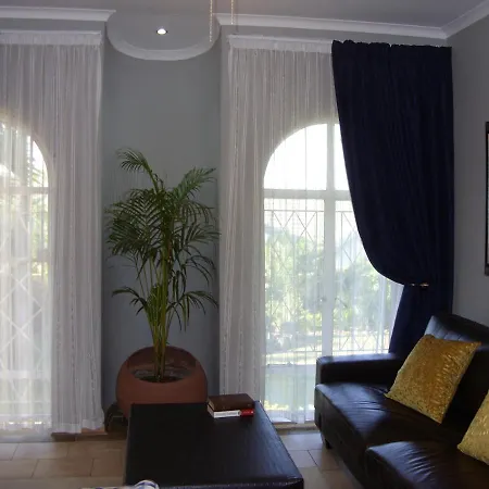 Little Umhlanga. Sunflower Suite. Pretoria Exterior photo
